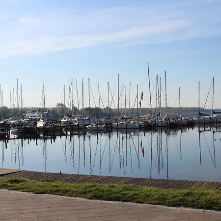 Haffblick Im Reetdachhaus Am Haff דירה